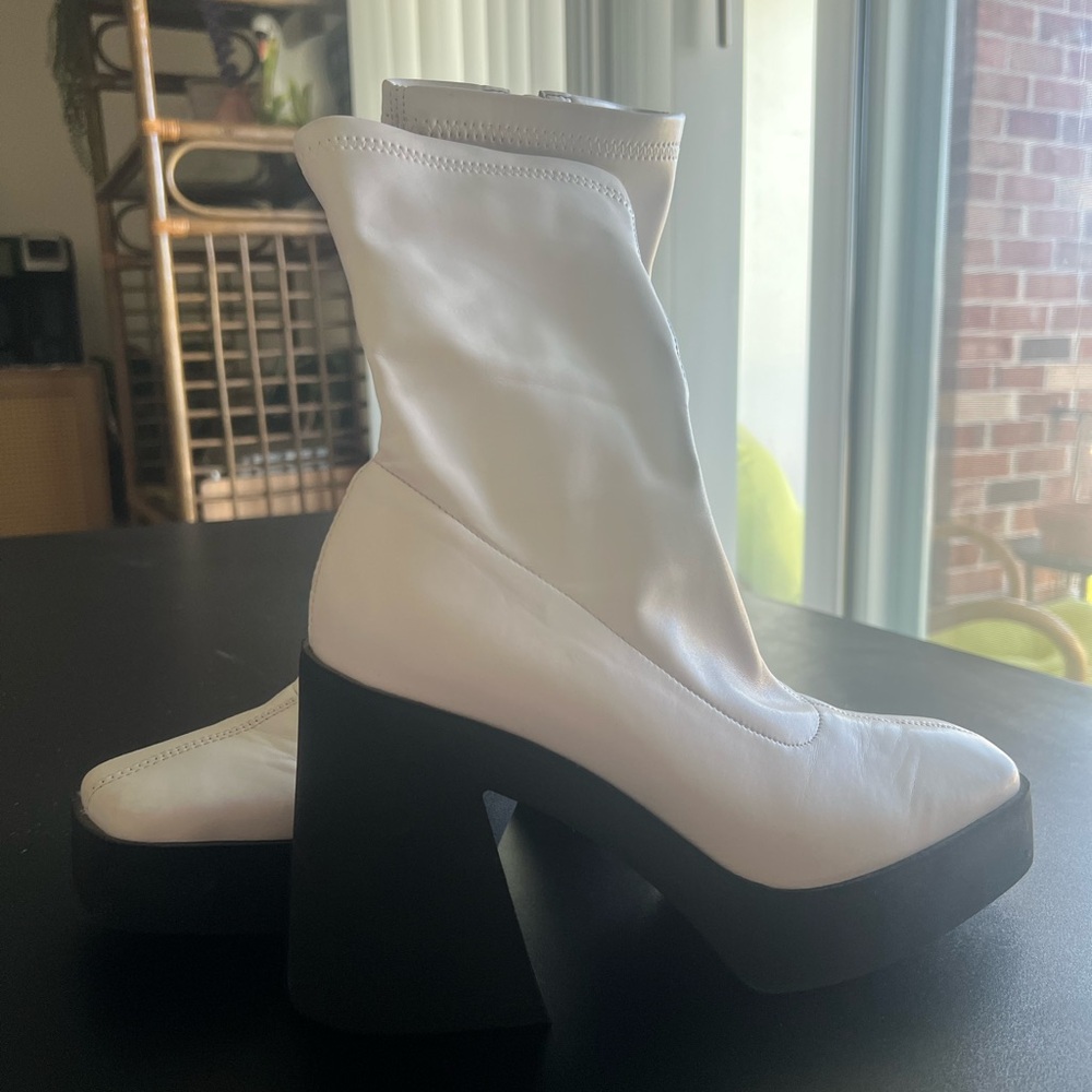 Women's White Gogo Boots